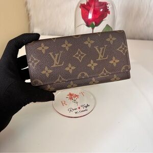 S⭕️LD. Vintage Louis Vuitton Wallet